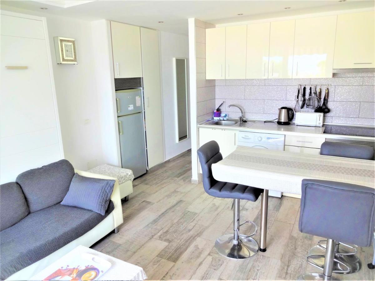 Sunset Apartment With Sea View And Free Wifi In The Heart Of Las Americas Playa de las Américas Eksteriør billede